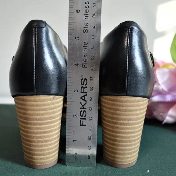 Clarks Artisan Ciera Gull Black Leather T-Strap Sandals - Picture 12 of 14